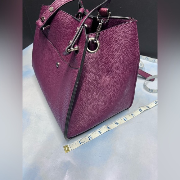 Steve Madden medium size. Crossbody bag. - Picture 6 of 14